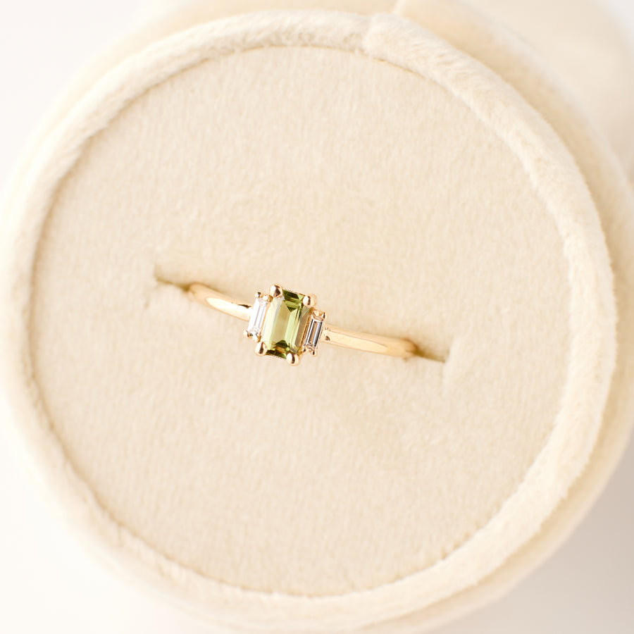 Ginger Ring - Chartreuse Green Sapphire