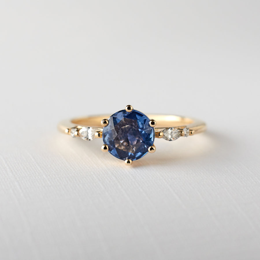 Astra Ring - 1.05 Carat Blue Round Sapphire
